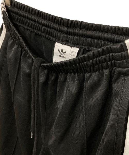 adidas（アディダス）adidas (アディダス) トラックバギーパンツ ブラック サイズ:Mの古着・服飾アイテム