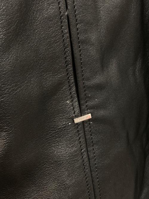 JOHN LAWRENCE SULLIVAN（ジョン ローレンス サリバン）JOHN LAWRENCE SULLIVAN (ジョン ローレンス サリバン) Leather Metal Line Shirt ブラック サイズ:46の古着・服飾アイテム