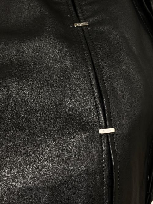 JOHN LAWRENCE SULLIVAN（ジョン ローレンス サリバン）JOHN LAWRENCE SULLIVAN (ジョン ローレンス サリバン) Leather Metal Line Shirt ブラック サイズ:46の古着・服飾アイテム