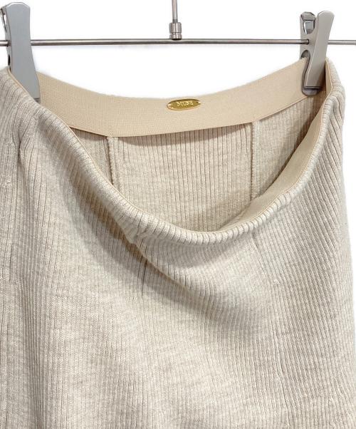 MUSE de Deuxieme Classe（ミューズ ドゥーズィエム クラス）MUSE de Deuxieme Classe (ミューズ ドゥーズィエム クラス) BOND RIB FLARE スカート ベージュ サイズ:-の古着・服飾アイテム