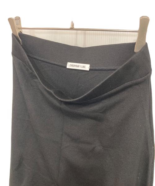 EVERYDAY I LIKE.（エヴリデイ アイ ライク）EVERYDAY I LIKE. (エヴリデイ アイ ライク) New Jersey Flare スカート ブラック サイズ:36の古着・服飾アイテム