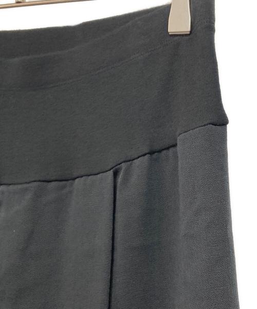 BEARDSLEY（ビアズリー）BEARDSLEY (ビアズリー) ウエストリブタックスカート ブラック サイズ:2の古着・服飾アイテム