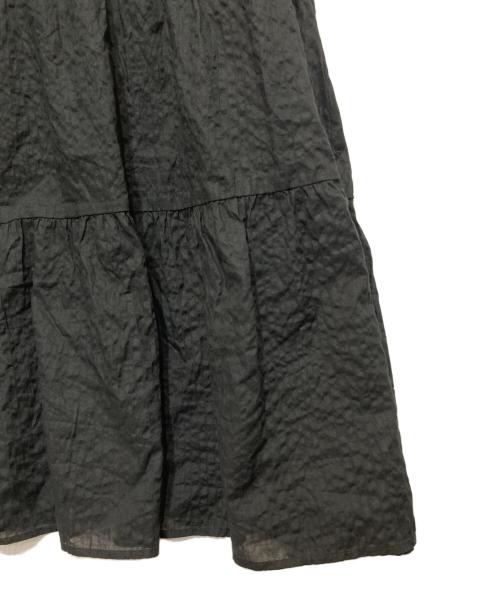 TO BE CHIC（トゥービーシック）TO BE CHIC (トゥービーシック) ウエーブローン チュニックブラウス ブラック サイズ:42の古着・服飾アイテム