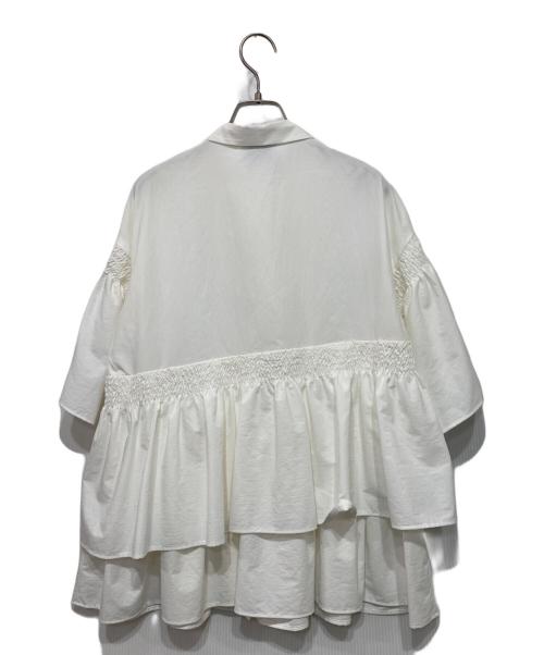 UNITED ARROWS TOKYO（ユナイテッドアローズトウキョウ）UNITED ARROWS TOKYO (ユナイテッドアローズトウキョウ) イレギュラー シャーリング 六分袖 ブラウス ソリッド ホワイト サイズ:36の古着・服飾アイテム