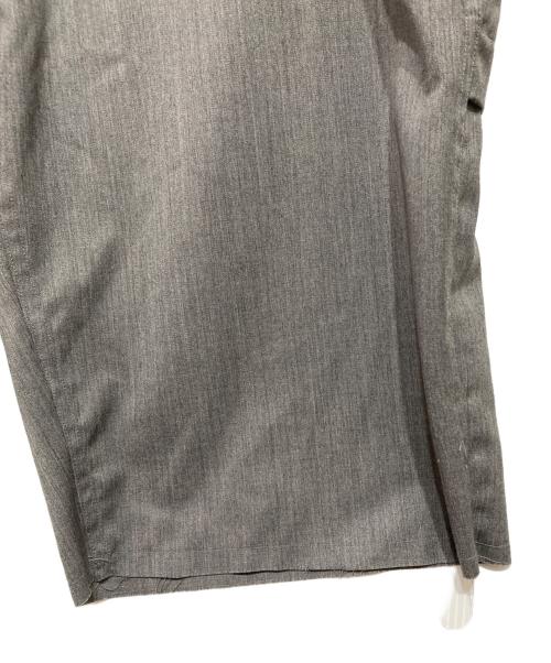 AUBETT（オーベット）AUBETT (オーベット) WAGAMAMA別注 Cut Off SK8TER Slacks グレー サイズ:5の古着・服飾アイテム