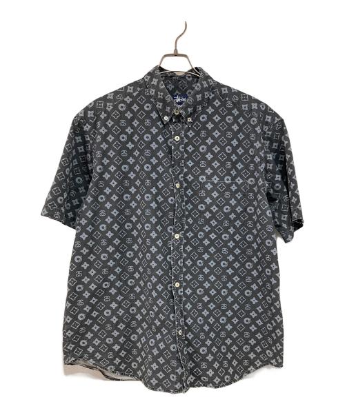 stussy（ステューシー）stussy (ステューシー) モノグラム ボタンダウン 半袖シャツ グレー サイズ:XLの古着・服飾アイテム