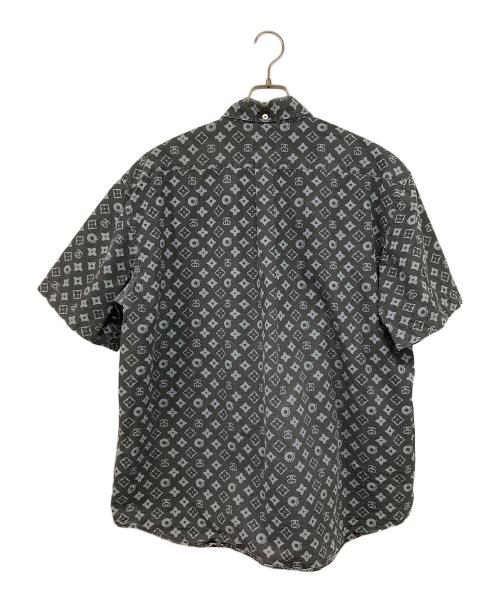 stussy（ステューシー）stussy (ステューシー) モノグラム ボタンダウン 半袖シャツ グレー サイズ:XLの古着・服飾アイテム