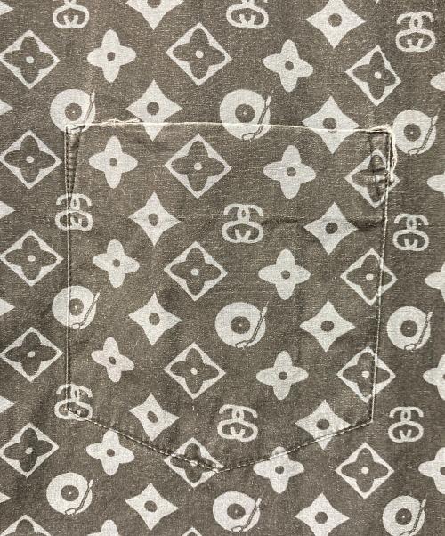 stussy（ステューシー）stussy (ステューシー) モノグラム ボタンダウン 半袖シャツ グレー サイズ:XLの古着・服飾アイテム