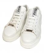 MIU MIUミュウミュウ）の古着「ロゴレザースニーカー」｜ホワイト