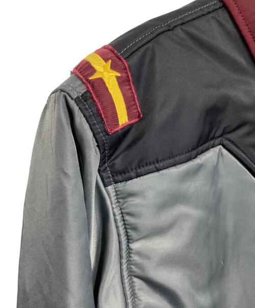 プレミアムバンダイ（プレミアムバンダイ）プレミアムバンダイ (プレミアムバンダイ) 機動戦士ガンダムUC－ジャケット オリーブ サイズ:Lの古着・服飾アイテム