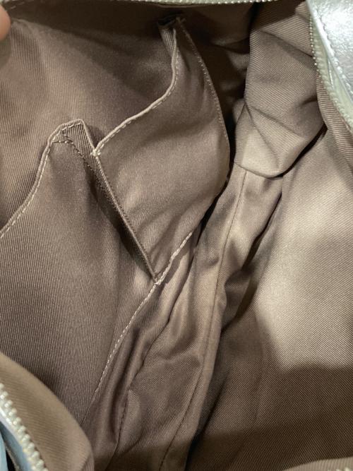 EAR（イア）EAR (イア) スワローマチショルダーバッグ シルバーの古着・服飾アイテム