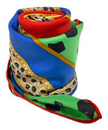 Cartier（カルティエ）の古着「ヒョウ柄スカーフ」｜レッド