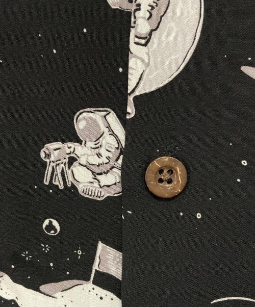 DAN（ダン）DAN (ダン) Space Aloha Long Shirt ブラック サイズ:Ｍの古着・服飾アイテム
