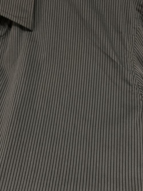 JOHN LAWRENCE SULLIVAN（ジョン ローレンス サリバン）JOHN LAWRENCE SULLIVAN (ジョン ローレンス サリバン) STRIPED BROADCLOTH REGULAR COLLAR SHIRT グレー サイズ:44の古着・服飾アイテム