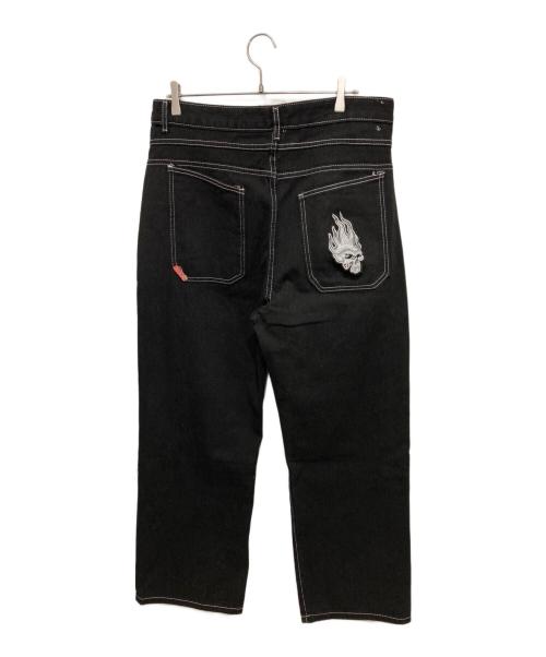 JNCO JEANS（ジェーエヌシーオー ジーンズ）JNCO JEANS (ジェーエヌシーオー ジーンズ) ワッペン付ブラックデニム グレー サイズ:2XLの古着・服飾アイテム