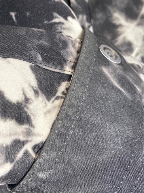 B.C STOCK（ビーシーストック）B.C STOCK (ビーシーストック) TRAIL DOWN PARKA ジャケット ホワイト×ブラック サイズ:Sの古着・服飾アイテム