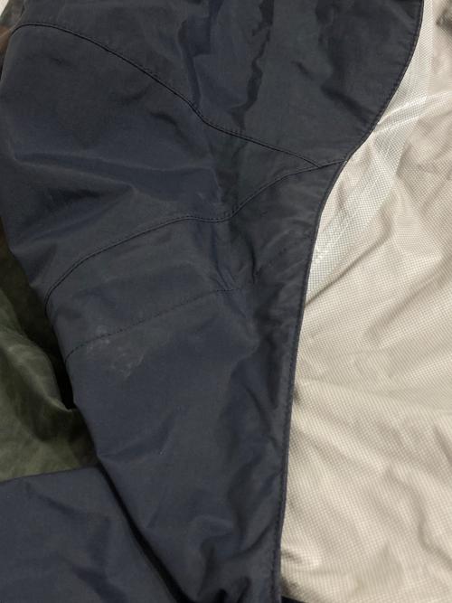 THE NORTH FACE（ザ ノース フェイス）THE NORTH FACE (ザ ノース フェイス) Novelty Dot Shot Jacket ブラック×ブラウン サイズ:Lの古着・服飾アイテム