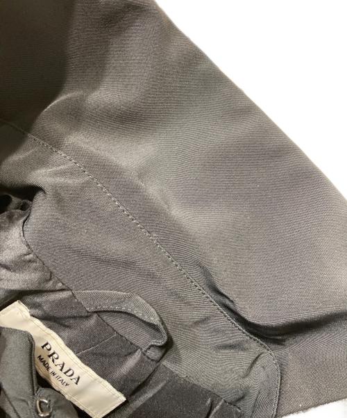 PRADA（プラダ）PRADA (プラダ) ベルテッドフライフロントカラージャケット ブラック サイズ:38の古着・服飾アイテム