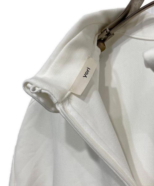 YORI（ヨリ）YORI (ヨリ) ダブルクロス丸襟カラーブラウス ホワイト サイズ:FREEの古着・服飾アイテム