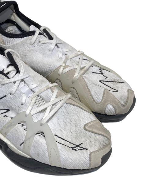 Y-3（ワイスリー）Y-3 (ワイスリー) スニーカー ブラック×ホワイト サイズ:24の古着・服飾アイテム