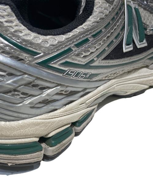 NEW BALANCE（ニューバランス）NEW BALANCE (ニューバランス) M1906REU SILVER/GREEN グリーン×アイボリー サイズ:28の古着・服飾アイテム