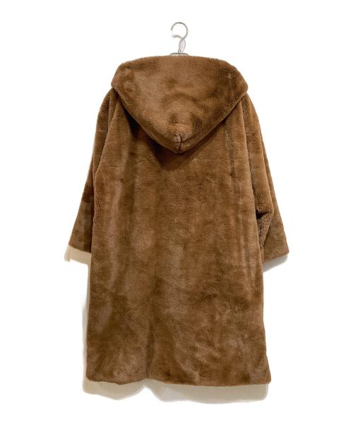 CAROLINA GLASER（カロリナ グレイサー）CAROLINA GLASER (カロリナ グレイサー) ビッグフード エコファーコート ベージュ サイズ:Fの古着・服飾アイテム