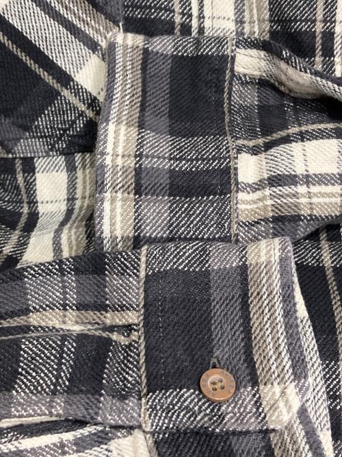 AVIREX（アヴィレックス）AVIREX (アヴィレックス) デイリーウェア コットン チェック フランネルシャツ アイボリー×ブラウン サイズ: 2XLの古着・服飾アイテム