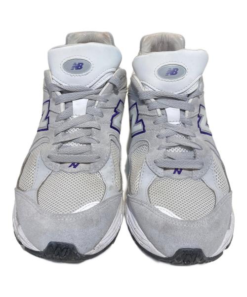 NEW BALANCE（ニューバランス）NEW BALANCE (ニューバランス) BEAUTY&YOUTH (ビューティーアンドユース) スニーカー ホワイト×ライトグレー サイズ:27の古着・服飾アイテム