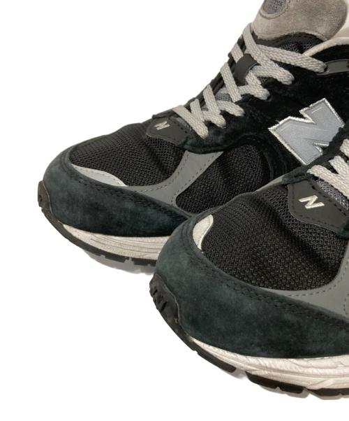 NEW BALANCE（ニューバランス）NEW BALANCE (ニューバランス) M2002RXV1 グレー×ブラック サイズ:27.5の古着・服飾アイテム