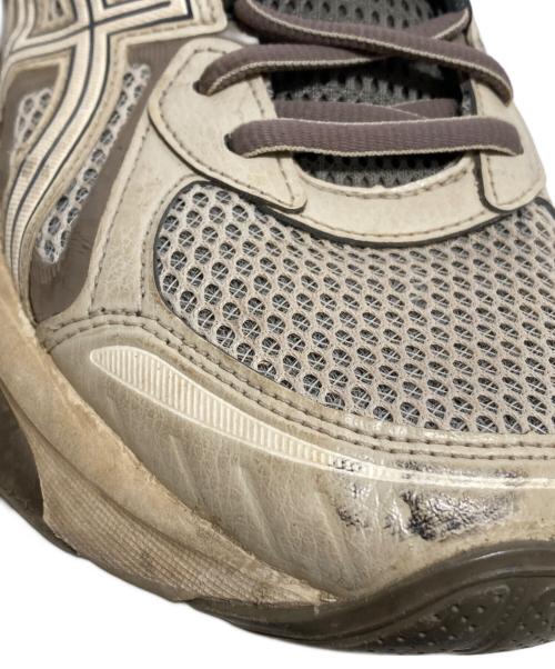 asics（アシックス）asics (アシックス) GEL-QUANTUM KINETIC グレー×ベージュ サイズ:28cmの古着・服飾アイテム