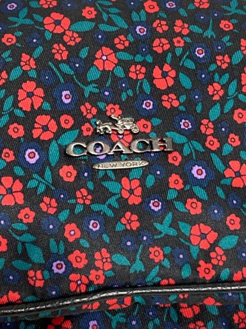 COACH（コーチ）COACH (コーチ) フローラルプリントナイロンクロスボディ レッド×ブラックの古着・服飾アイテム