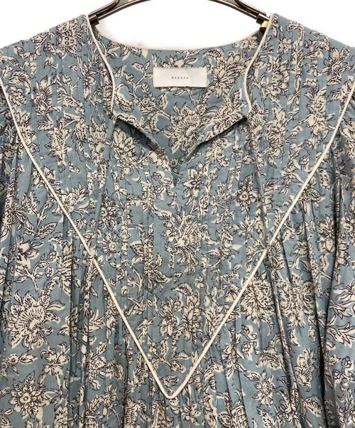 KAGURE（カグレ）KAGURE (カグレ) プリントピンタックワンピース ブルー サイズ:FREEの古着・服飾アイテム