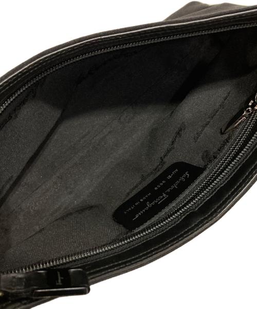 Salvatore Ferragamo（サルヴァトーレ フェラガモ）Salvatore Ferragamo (サルヴァトーレ フェラガモ) ワンショルダーバッグ ブラックの古着・服飾アイテム