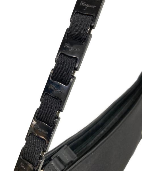 Salvatore Ferragamo（サルヴァトーレ フェラガモ）Salvatore Ferragamo (サルヴァトーレ フェラガモ) ワンショルダーバッグ ブラックの古着・服飾アイテム