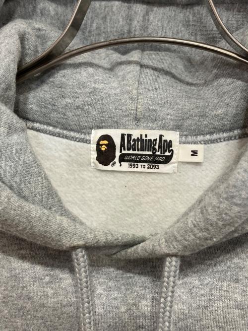 A BATHING APE（ア ベイシング エイプ）A BATHING APE (ア ベイシング エイプ) プリントプルパーカー グレー サイズ:Ｍの古着・服飾アイテム