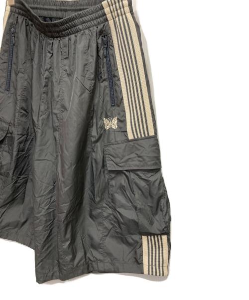 Needles（ニードルズ）Needles (ニードルズ) BDU H.D. TRACK SHORTS アイボリー×グレー サイズ:XSの古着・服飾アイテム