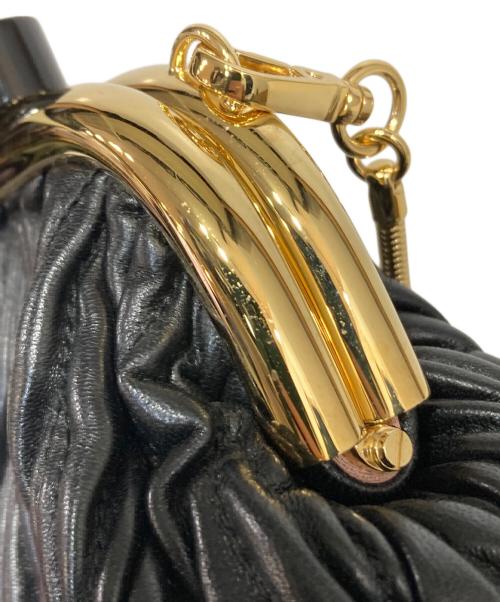 MIU MIU（ミュウミュウ）MIU MIU (ミュウミュウ) ベル-ナッペレザーバッグ ブラックの古着・服飾アイテム