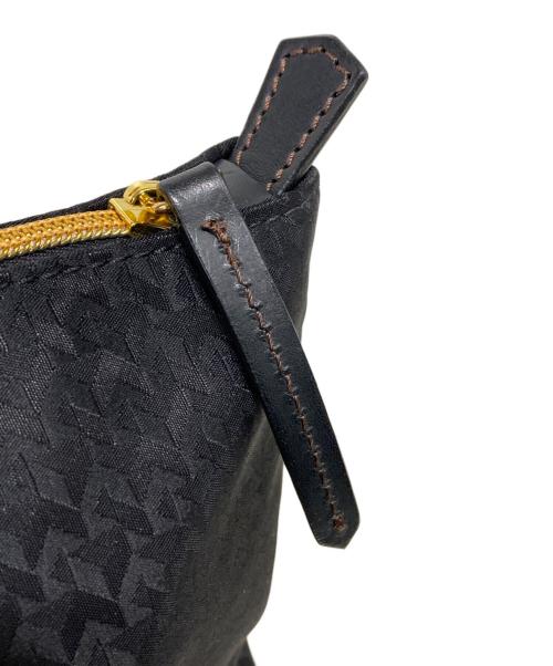 ROBERTA PIERI（ロベルタピエリ）ROBERTA PIERI (ロベルタピエリ) 総柄トートバッグ ブラックの古着・服飾アイテム