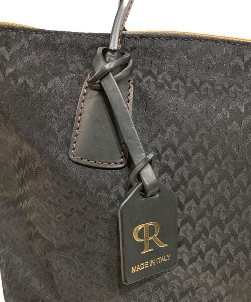 ROBERTA PIERI（ロベルタピエリ）ROBERTA PIERI (ロベルタピエリ) 総柄トートバッグ ブラックの古着・服飾アイテム