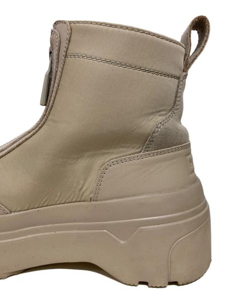 HUNTER（ハンター）HUNTER (ハンター) エクスプローラー アンクル ジップ フラットフォームブーツ ベージュ サイズ:38の古着・服飾アイテム