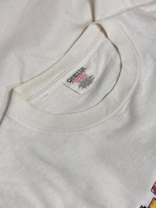 ONEITA（オニータ）ONEITA (オニータ) THRASHER－プリントTシャツ ホワイト サイズ:LARGEの古着・服飾アイテム
