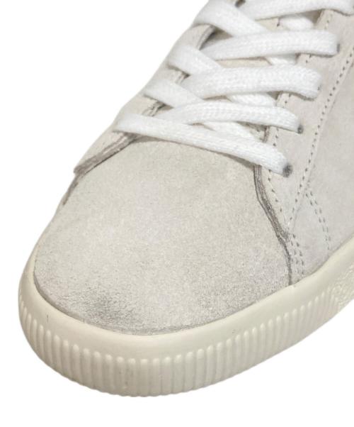 PUMA（プーマ）PUMA (プーマ) CLYDE PRM FROSTED IVORY-PUMA WHITE アイボリー サイズ:27.5の古着・服飾アイテム