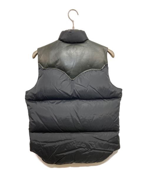 RockyMountainFeatherBed（ロッキーマウンテンフェザーベッド）RockyMountainFeatherBed (ロッキーマウンテンフェザーベッド) レザーヨークダウンベスト ブラック サイズ:38の古着・服飾アイテム