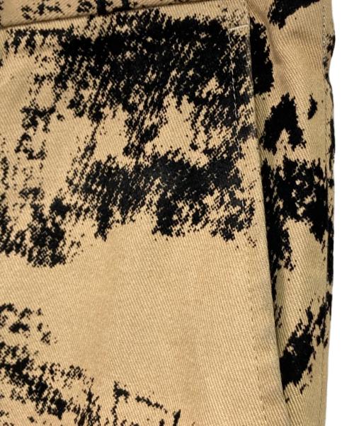 ISSEY MIYAKE（イッセイミヤケ）ISSEY MIYAKE (イッセイミヤケ) 総柄ストレートパンツ ベージュ×ブラック サイズ:2の古着・服飾アイテム