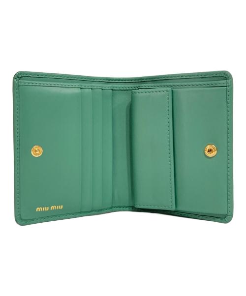 MIU MIU（ミュウミュウ）MIU MIU (ミュウミュウ) ロゴウォレット グリーンの古着・服飾アイテム