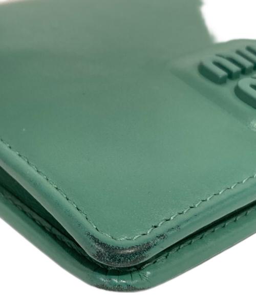 MIU MIU（ミュウミュウ）MIU MIU (ミュウミュウ) ロゴウォレット グリーンの古着・服飾アイテム