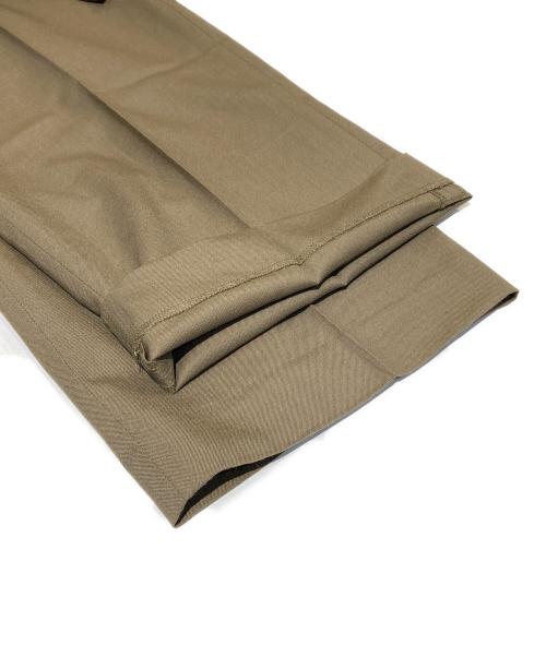 6(ROKU) BEAUTY&YOUTH（ロク ビューティーアンドユース）6(ROKU) BEAUTY&YOUTH (ロク ビューティーアンドユース) ウールサテンパンツ カーキ サイズ:36の古着・服飾アイテム