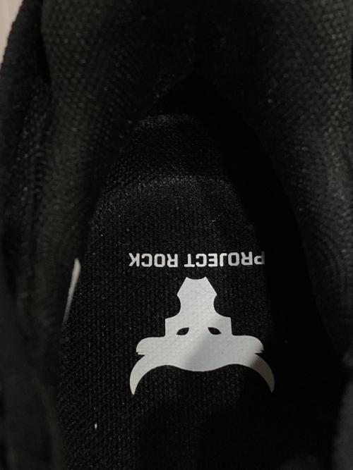 UNDER ARMOUR（アンダーアーマー）UNDER ARMOUR (アンダーアーマー) UAプロジェクトロック6 ホワイト×ブラック サイズ:24.5の古着・服飾アイテム