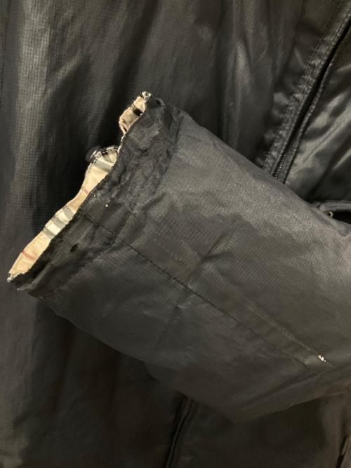 BURBERRY BLACK LABEL（バーバリーブラックレーベル）BURBERRY BLACK LABEL (バーバリーブラックレーベル) ダウンジャケット ブラック サイズ:Lの古着・服飾アイテム