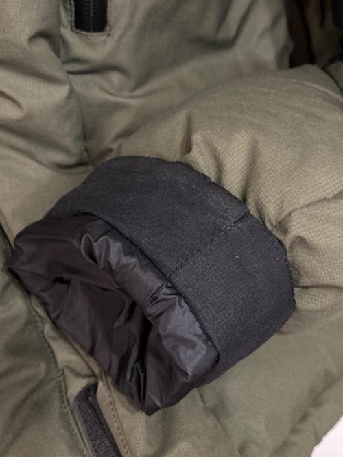 THE NORTH FACE（ザ ノース フェイス）THE NORTH FACE (ザ ノース フェイス) Baltro Light Jacket ブラック×オリーブ サイズ:Mの古着・服飾アイテム